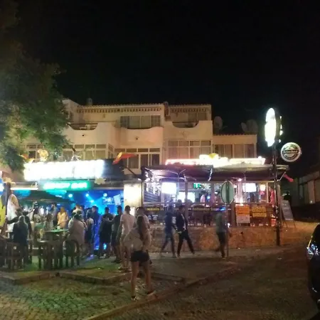 Oura And Bars Apartamento *