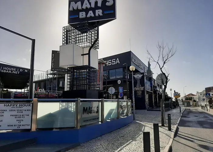 아파트 Oura And Bars