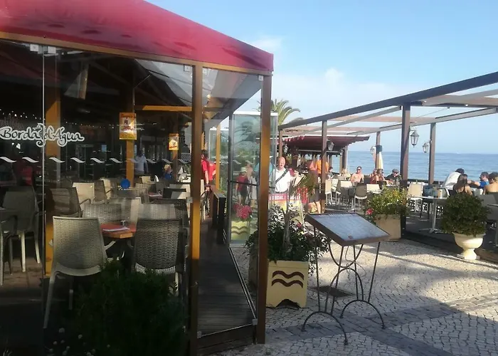 Oura And Bars * 알부페이라