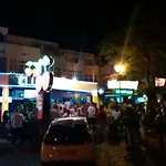 아파트 Oura And Bars